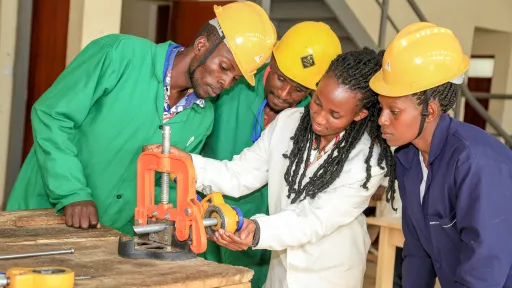 Praktisches Training an TVET Inistitutionen